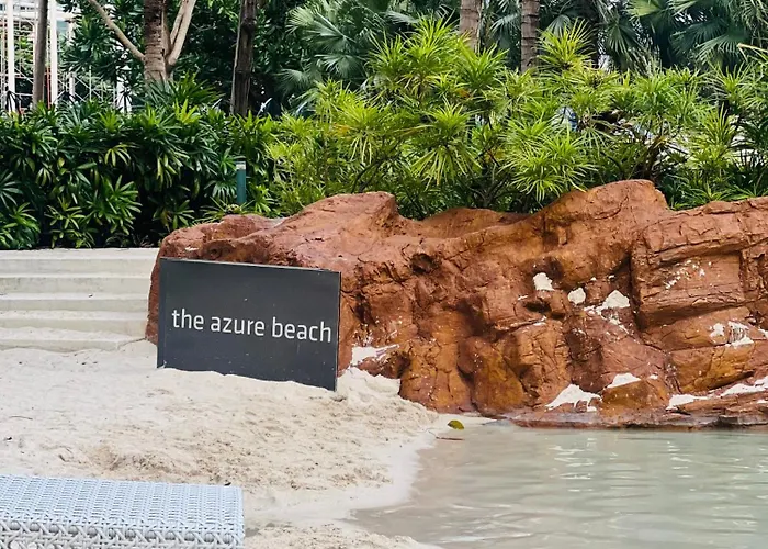 Azure Urban Residences, Condo, Airport, Wave-pool, Tropical Vibe * Manille