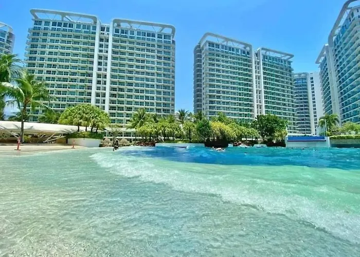 Azure Urban Residences, Condo, Airport, Wave-pool, Tropical Vibe Appartement *